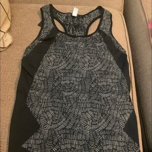 C-MODE athletic blouse black & gray  no back/sleeves about a medium